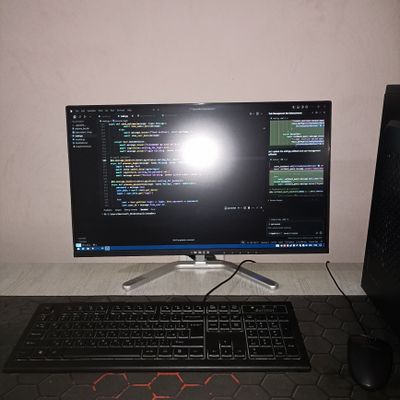 Dona/Optom 10 ta bir xil kompyuterlar sotiladi