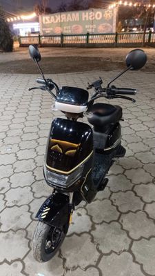 Бодо Електра скутер продаётся