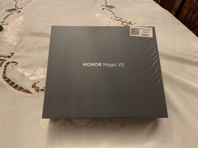 Honor Magic V3 – складной смартфон будущего. Часы в подарок