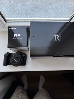 Canon EOS R8 Состояние: как новая Полный комплект
