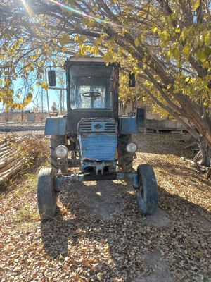 Traktor barcha agregatlari blan sotiladi