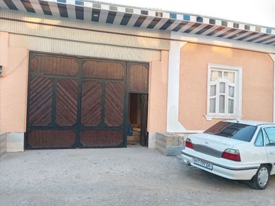 Eski shahar sayoxat choyxona orqasida