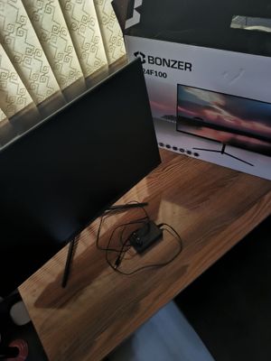 янги манитор 24/100mhz сотилади