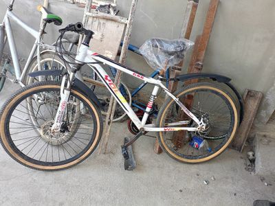 Veloseped aynan rasmdagi