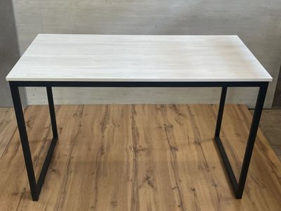 Stol loft aksiya