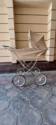 Срочно продам коляску Антошка новая.