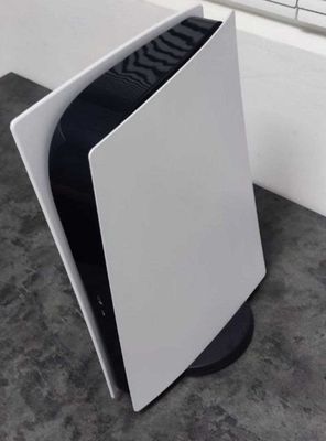 Продам Playstation 5 slim 1tb