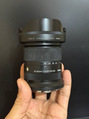 Sigma RF-S 18-50 2.8