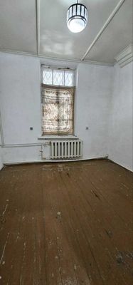 Продается 2-х ком кв, 1-этаж. Район радуга.