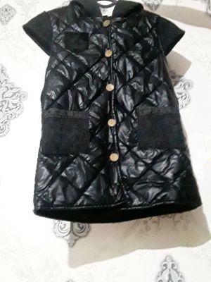 kuzgi jaket kiyilgan narxi 65 ming