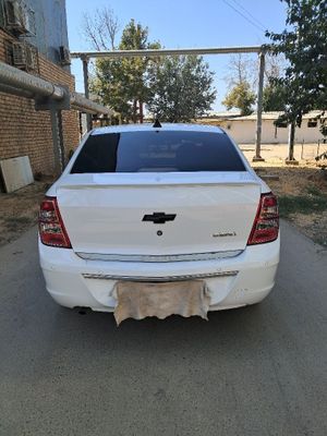 Chevrolet Cobalt 1 pozitsiya sotiladi