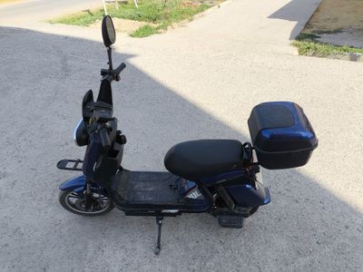 Продам скутер рсомом