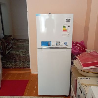 Samsung xalodelnik sotiladi