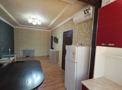 Ижарага 1/1/4 Кадышева базар 1 комнатная срочно в аренду 1 хонали