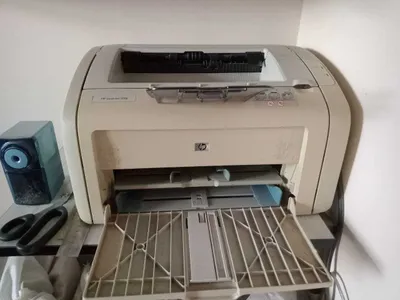 Продаётся принтер HP LaserJet 1018