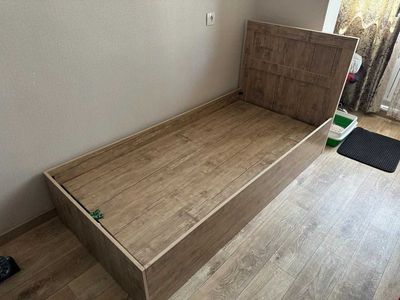 Кровать односпальная