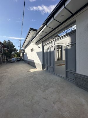 продаю свой одноэтажный новый дом на 2,5 сотках, не далеко от Учкахрам