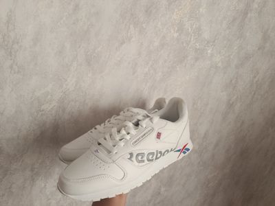 Adidas Reebok classic