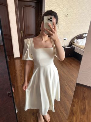 Вечернее платье лимонного цвета