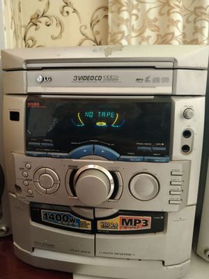 LG Muzikalniy sentr