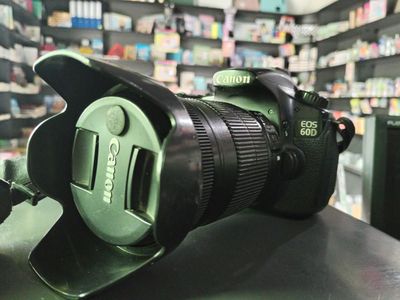 Canon 60D sotiladi xolati yaxshi