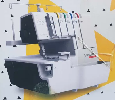Продаётся Оверлок Bernette B44 Funlock
