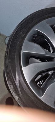 245/45/R19 продам комплект , снят с малибу