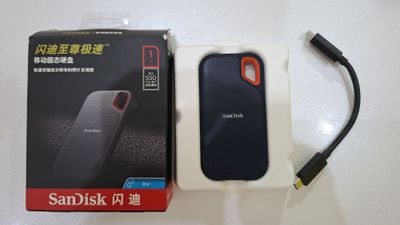 Продаётся внешний накопитель SSD 1ТВ