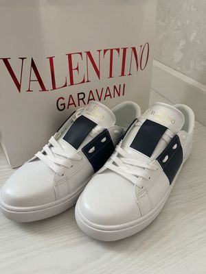 Кроссовки Valentino