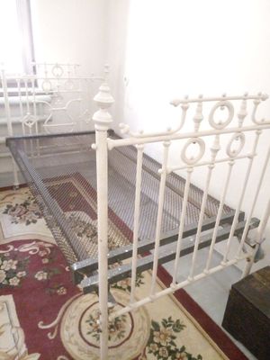 Кровать металлическая