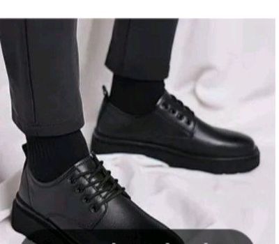 erkaklar oyoq kiyimi