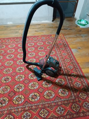 Пылесос yahshi ishlab duripti