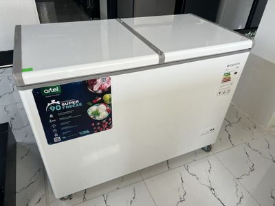 CHEST FREEZER /. морозильный ларь