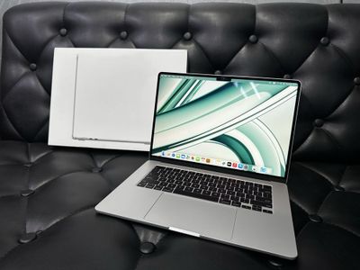 Apple Macbook Air M3 15 inch экран почти новый