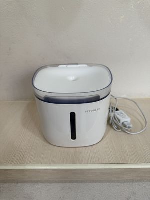 Продам поилку для кота