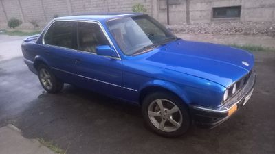 БМВ Е30 сотилади