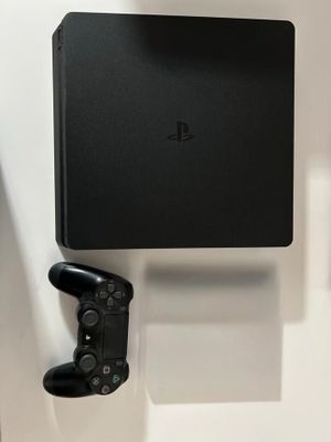 Playstation 4 slim 1 tb