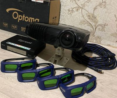 Комплект для мини 3D кинотеатра с фильмами и очками
