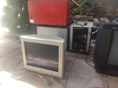 komyuter ekrani lf flatron 70000 sumga bervoraman