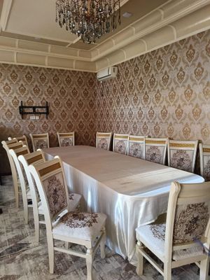 Янги стол стул сотилади.