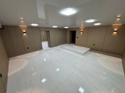 Помещения с порковкой на Мирабаде Ор 328 школа, Госпиталка