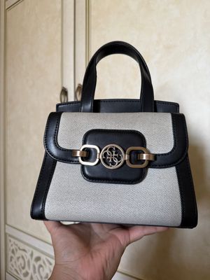 Сумка Guess
