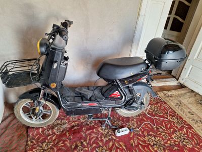 skuter yangi olinganiga 1 oy bolgan narxi 4.500
