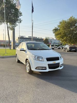 Chevrolet nexia 3 avtomat