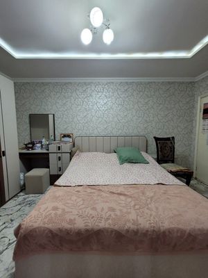 Продаётся дом 8 ком. на Юнусабаде Бодомзор