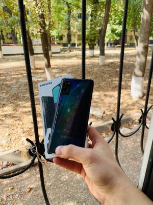 Samsung A41 ideal