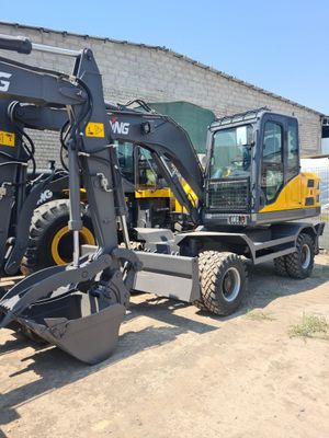 Экскаватор 0.3куб с Гидромолотом