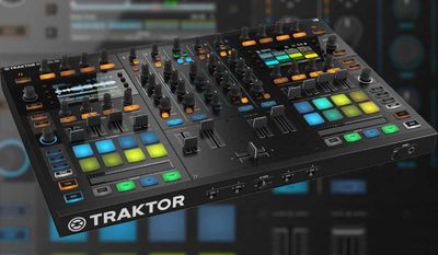 Traktor s8 Диджейсткое оборудование в комлпекте