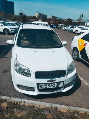 Nexia R3 variantgayam beriladi