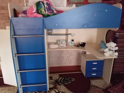 Детский кровать парта с шкафчиком